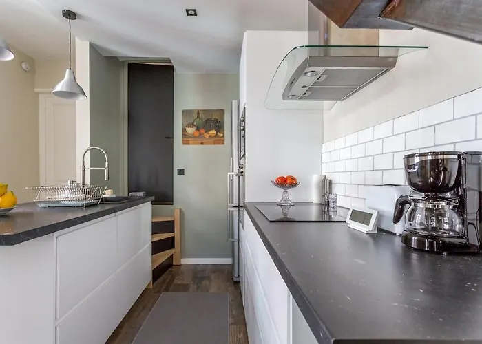 Apartment - Centre - Triplex - Standing