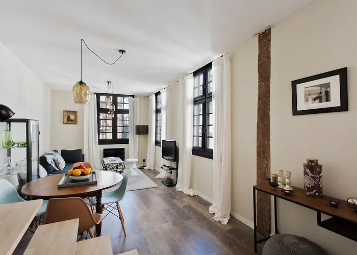 Apartment - Centre - Triplex - Standing